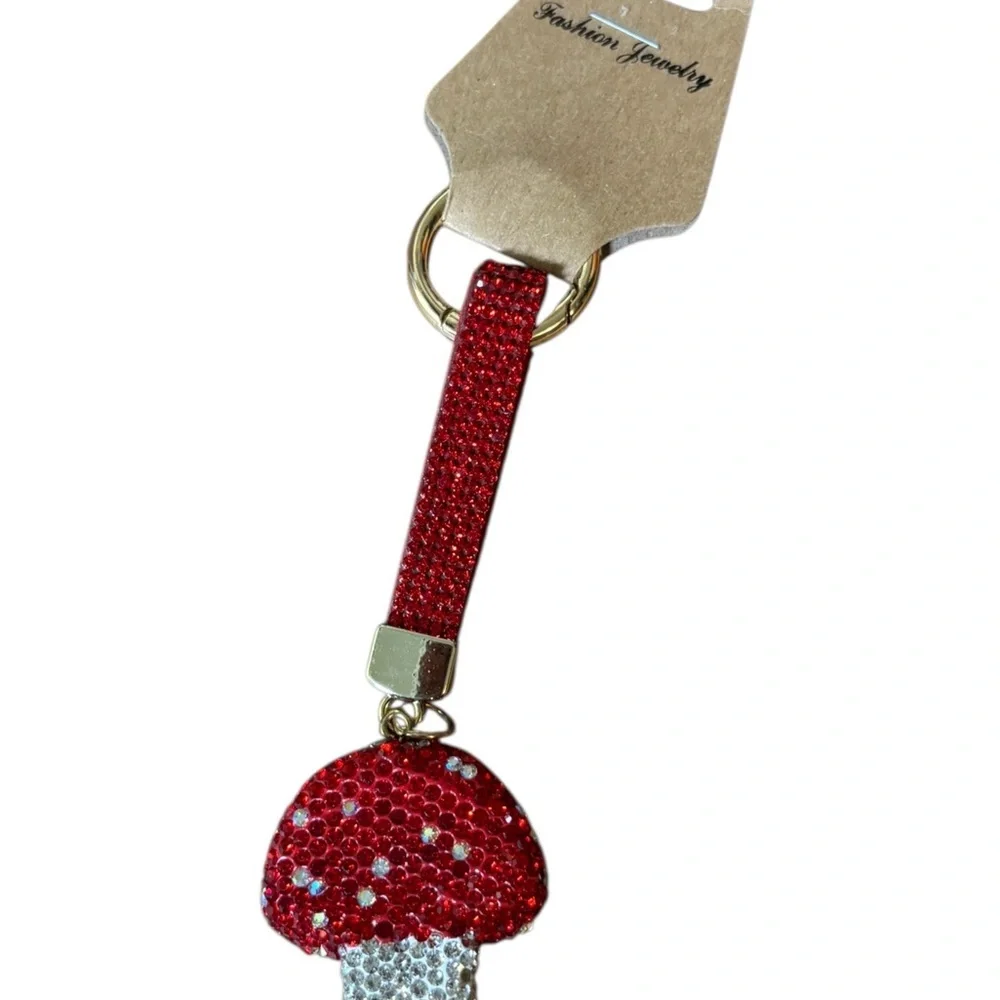 Fashion Jewelry Sparkling Red and White Mushroom Key Holder